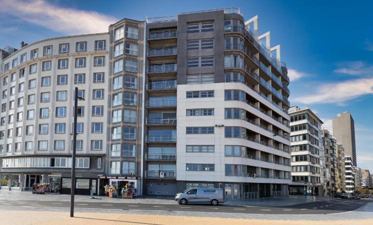 Apartment Maritime View At Commodore Остенде Екстер'єр фото